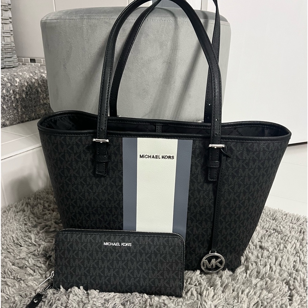 Michael Kors tote with matching wristlet wallet